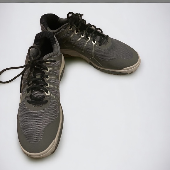 Nike Air Range Flywire Youth Golf Shoes Size 4Y. - Picture 5 of 8